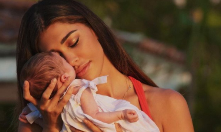 Belen Rodriguez e Luna