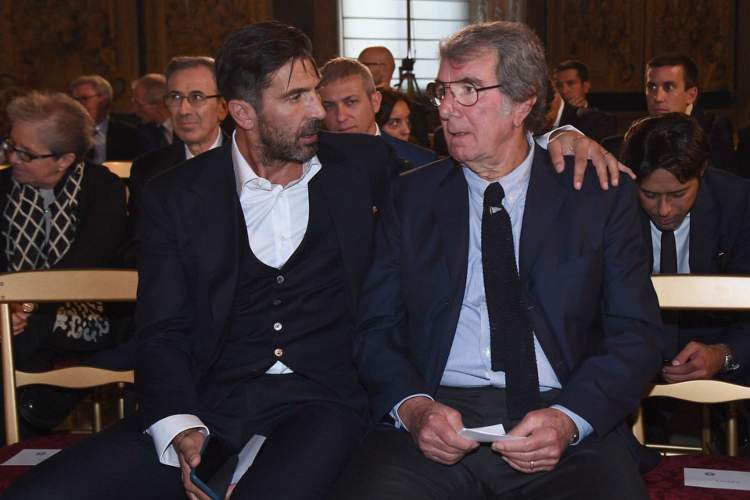Dino Zoff e Gianluigi Buffon insieme a una cerimonia