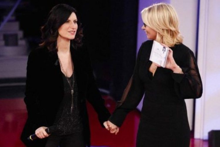 Laura Pausini ospite al programma 'Amici'