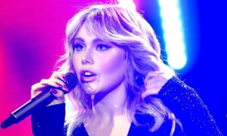Jasmine Carrisi, cantante come Al bano
