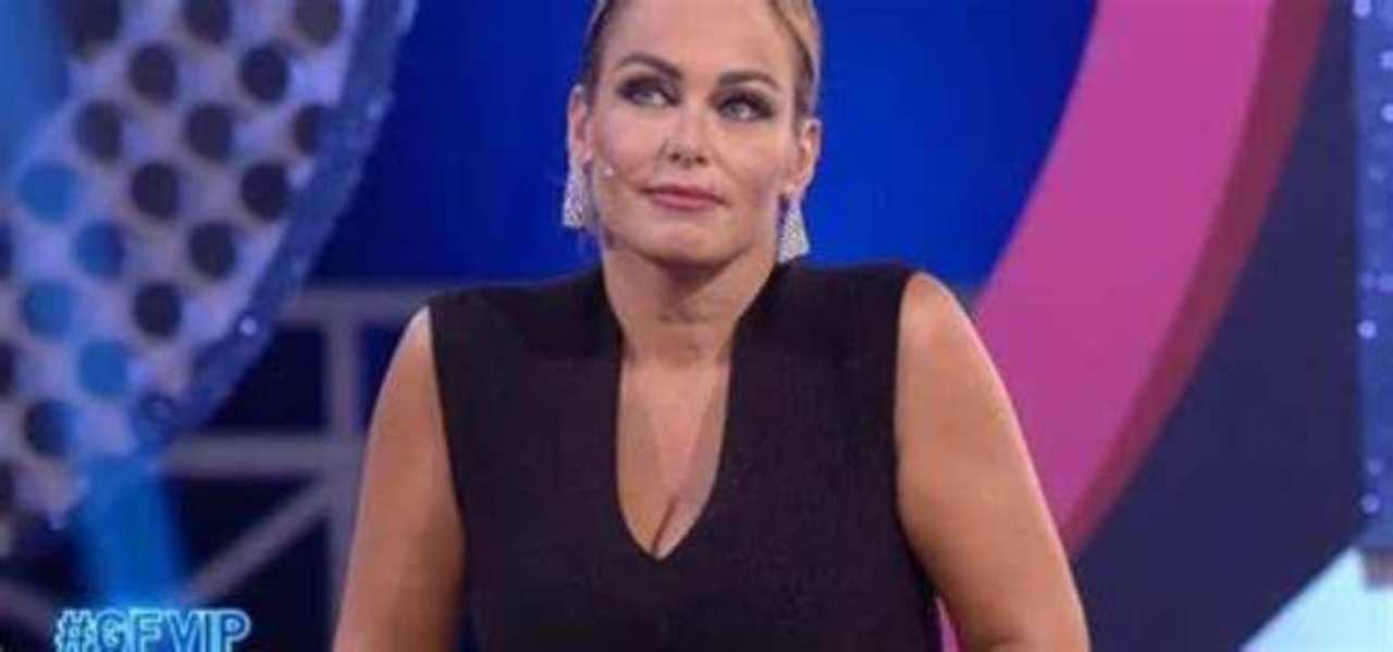 sonia sorride