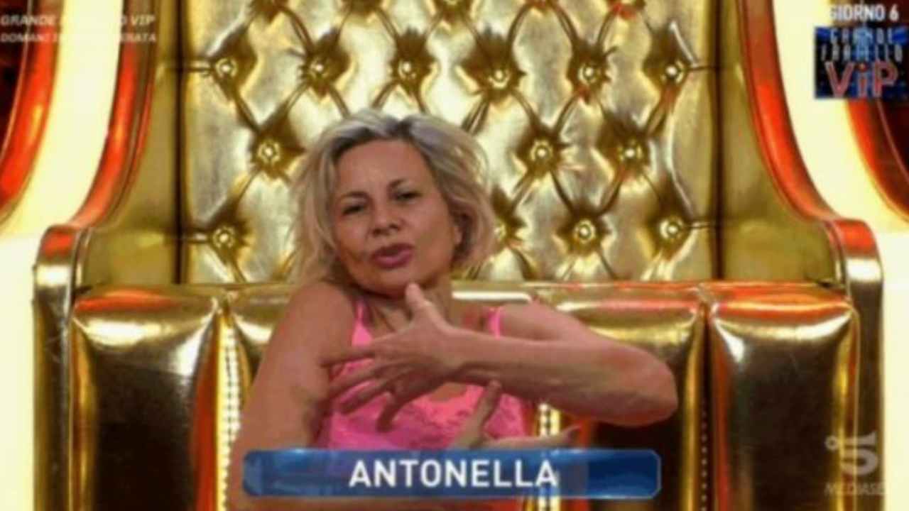 antonella elia (web source) 