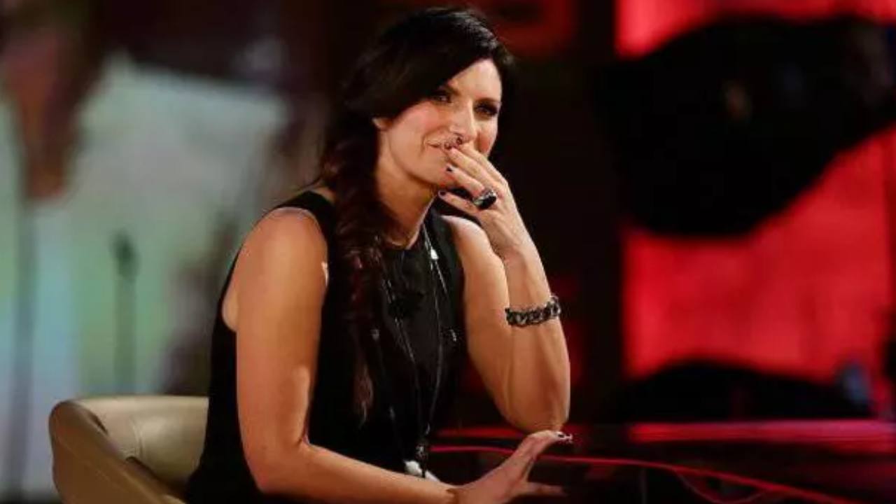 laura pausini (web source) 