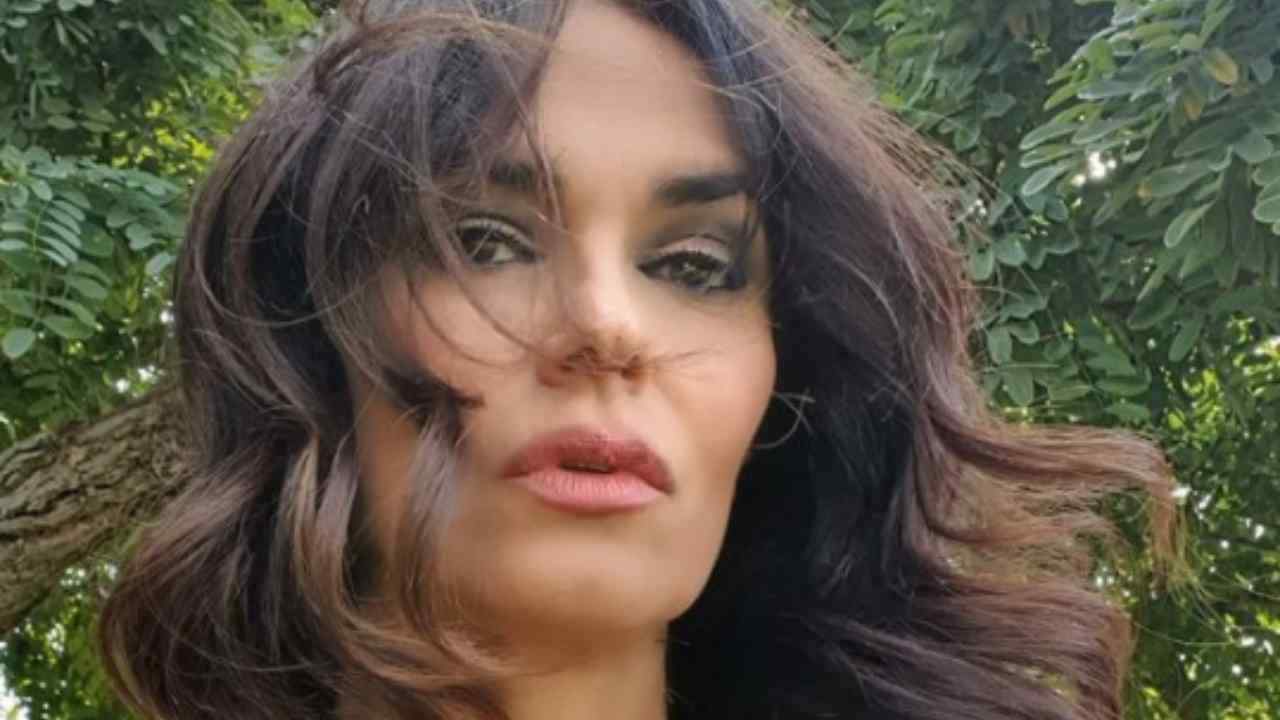 maria grazia cucinotta (web source) 