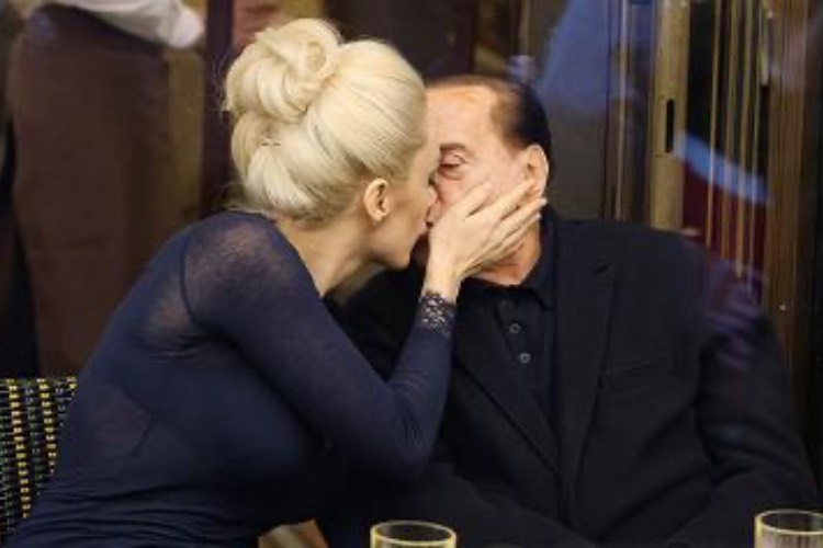 silvio berlusconi marta fascina notizia