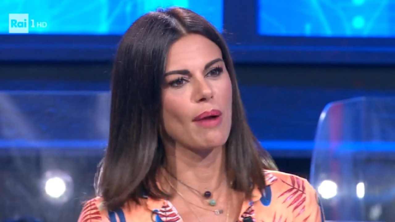 bianca guaccero pronta al saluto