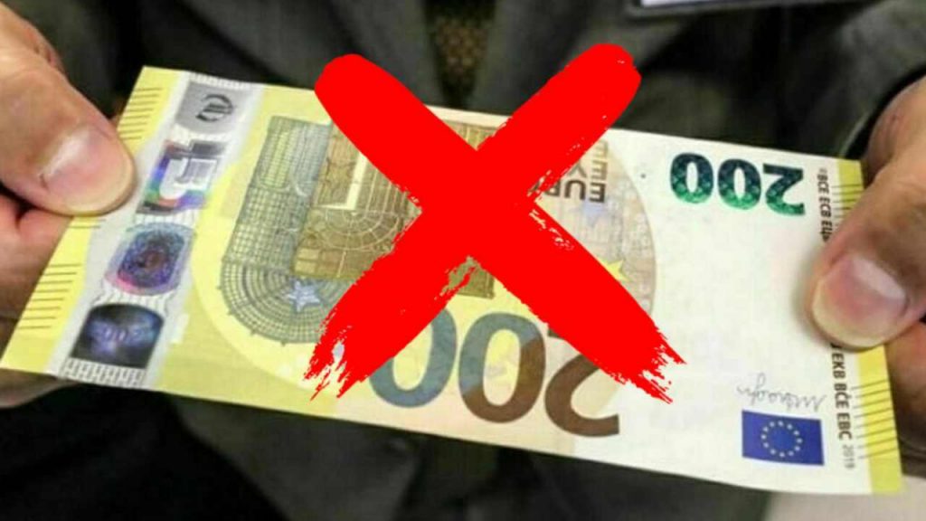 Esistono Ancora Le Banconote Da 200 Euro