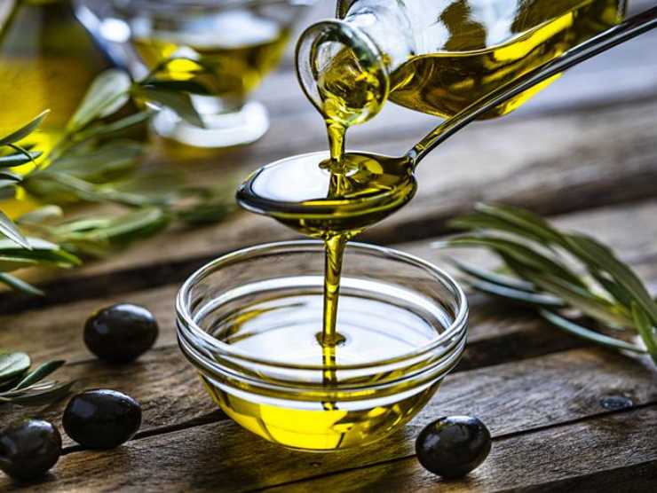 Come conservare correttamente l'olio extravergine d'oliva (fonte web)