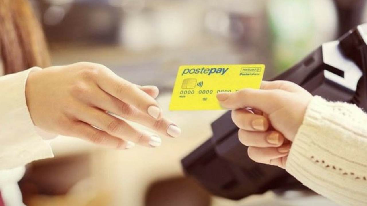 Postepay standard (foto web)